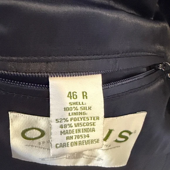Men’s Orvis Dark Blue Sport Coat 100% Silk Size 46R NWOT With Garment Bag